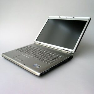 Dell inspiron 1520(intel core2duo t5450/1.66 ghz/4gb/120gb hdd/intel hd graphics/15,6) - Image 2